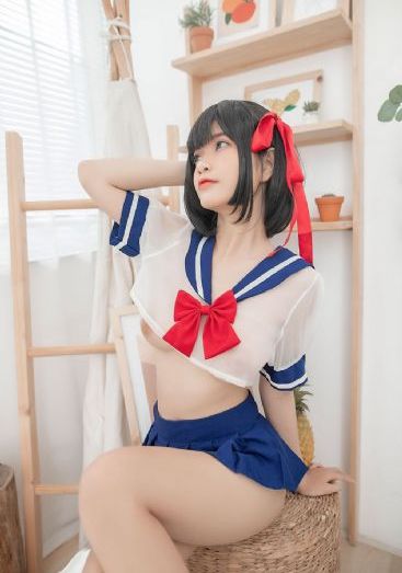 班长让我吃她胸