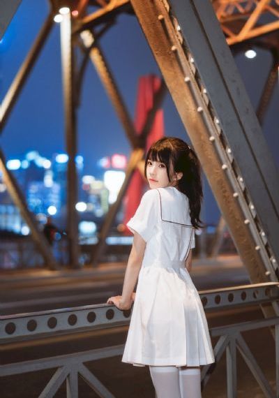 欧美裸体xxxx极品少妇软件