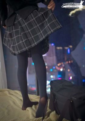 坠落的女教师