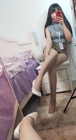 《年轻女医生》在线观看