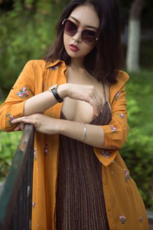 年轻的母亲免费看