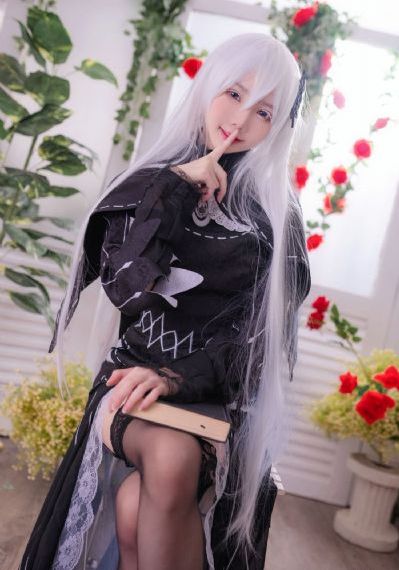 金瓶少女